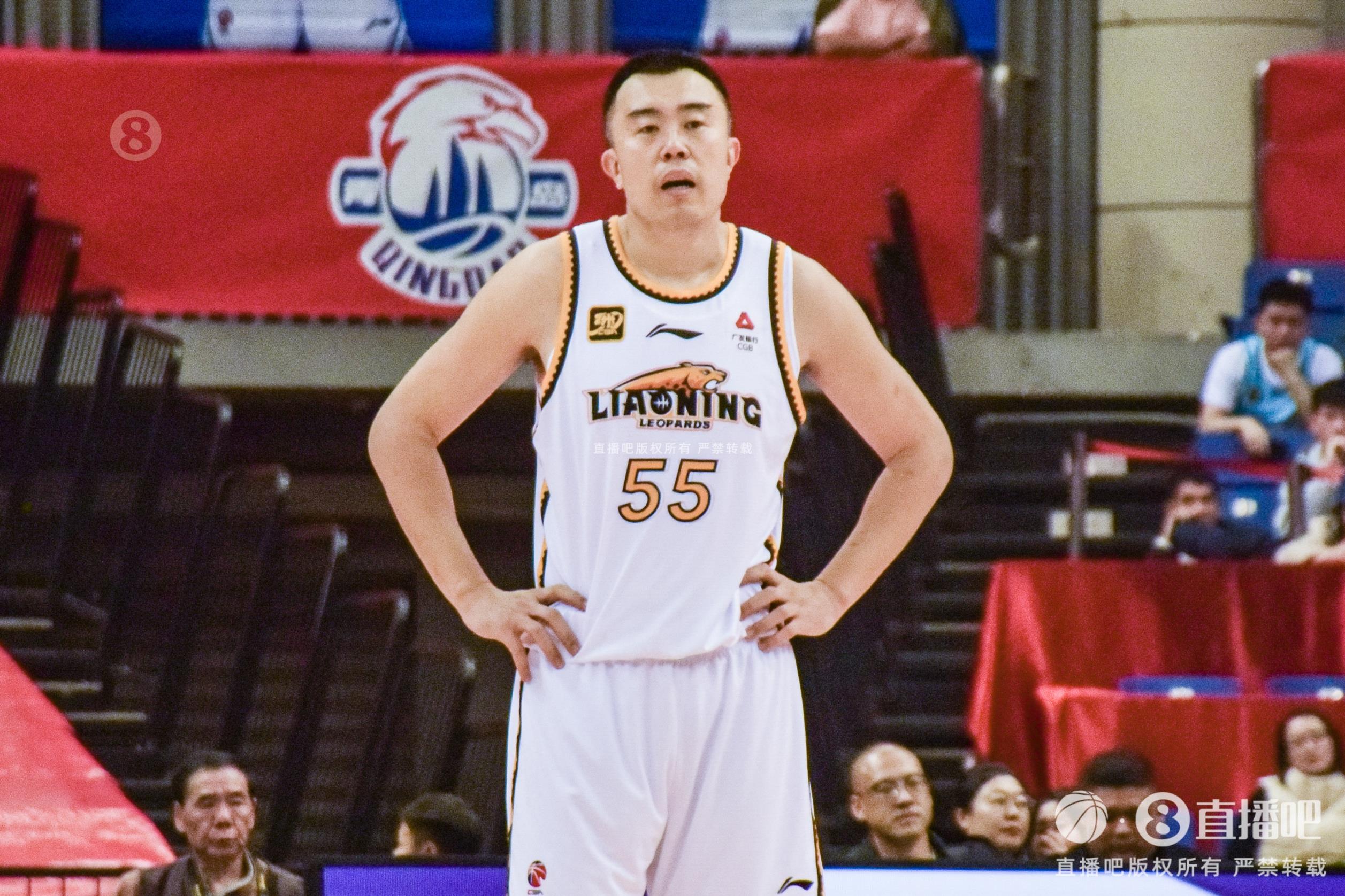 老將盡力了！韓德君7中4拿到14分12籃板3助攻