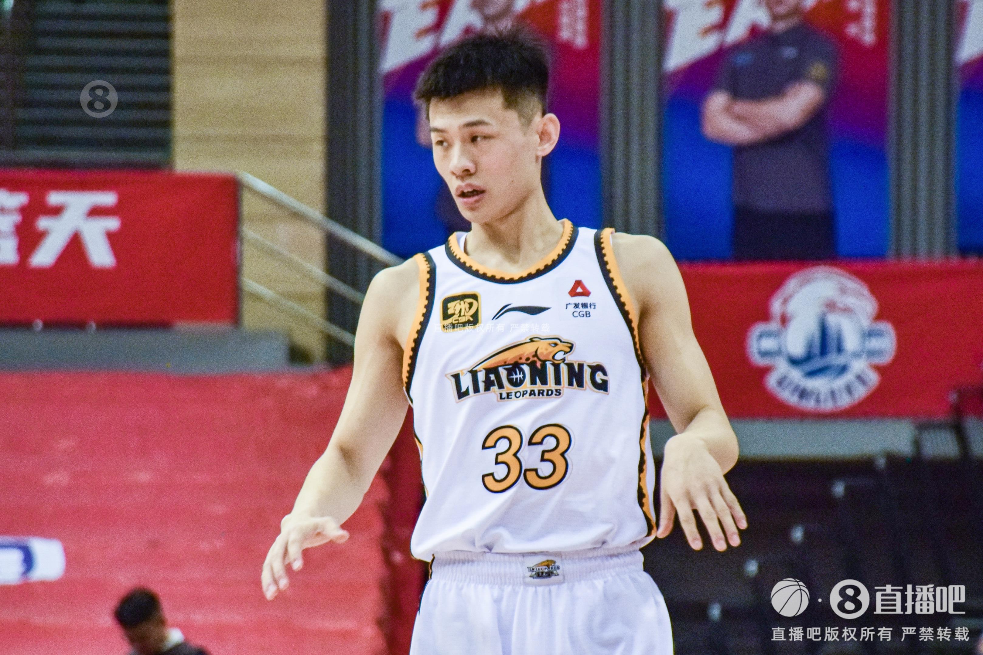 盡力了！王嵐嵚末節(jié)2記三分 全場18分鐘4中3拿到10分